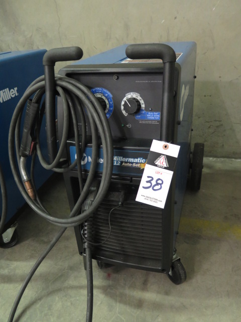 Miller Millermatic 212 Auto-Set Arc Welding Power Source and Wire