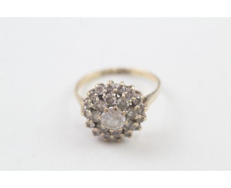 9ct gold cubiz zirconia cluster ring (3.3g) 
