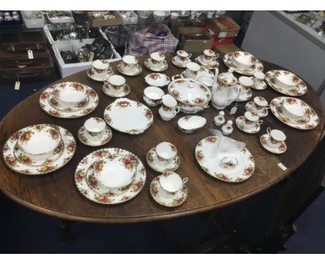 ROYAL ALBERT OLD COUNTRY ROSES DINNER,TEA AND COFFEE SERVICE, including coffee pot, 6 coffee cups and saucers, 9 tea ups, 9 s