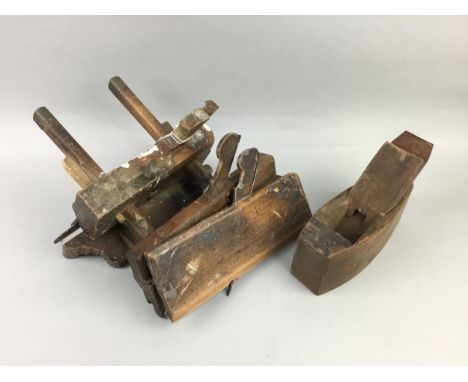 COLLECTION OF VINTAGE WOOD PLANES