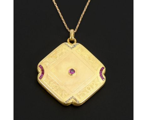 Medaillon-Anhänger mit Rubinen und Diamantrosen an Kette, um 1900 Anhänger Gelbgold 585 geprüft. Roségoldkette tschech. Punze