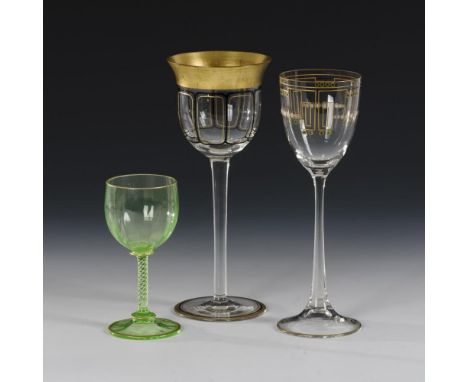 3 verschiedene Jugendstil-Kelchgläser                        1x Theresienthal, "Römer 1751 mit Dekor 1863/2": halbovoide Kupp