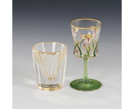 Jugendstil-Likörglas und Zwischengoldbecher                        1x seltenes Likörglas Josephinenhütte, um 1900: Glockenkup