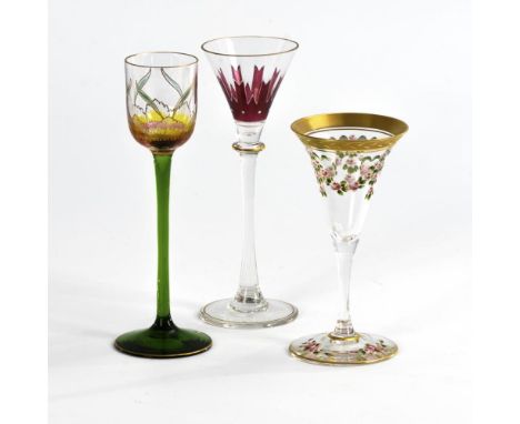 3 Jugendstil-LikörgläserTheresienthal. Theresienthaler Krystallglasfabrik.                         1x Likörglas um 1902, Form