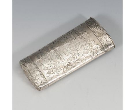 SilberetuiUngepunzt. Ende 19. Jh.             Silber geprüft. 14 x 6,5 x 2,5 cm. 83 g.             Mit Jagdmotiv und Rankende