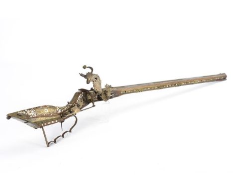 Radschloßgewehr - TschinkeLauf gemarkt "MW". Anfang 17. Jahrhundert. Schlesien.             L 117 cm.             Jagdbüchse 