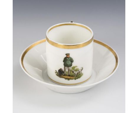 Biedermeier-Tasse mit JagdmotivUngemarkt, um 1830/40.             Polychrome Malerei über Vordruck, Goldstaffage. H Tasse 6,5