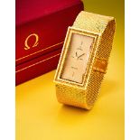 OMEGA, DE VILLE, REF. 8269, AN 18 CARAT GOLD BRACELET WATCH