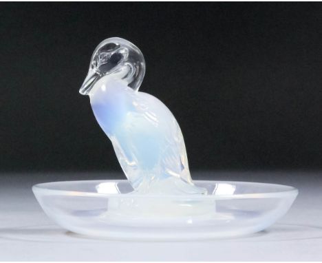 A Lalique glass "Canard"  cendrier rond/ashtray, 2.75ins high, engraved makers mark - "R. Lalique, France", No. 263 (introduc