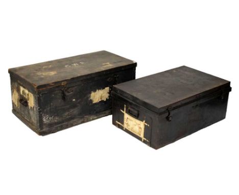 Large wooden trunk having 'GWR' painted to top and various railway labels etc, 95cm x 40cm high, together with a metal trunk,