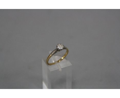 A LATE 120TH CENTURY SINGLE STONE DIAMOND RING, one modern round brilliant cut diamond estimated weight 0.40ct, colour assess