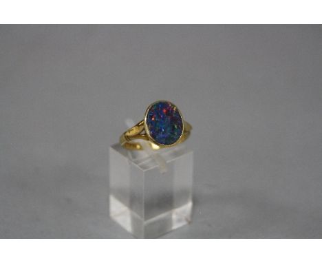 AN 18CT OPAL RING, ring size N