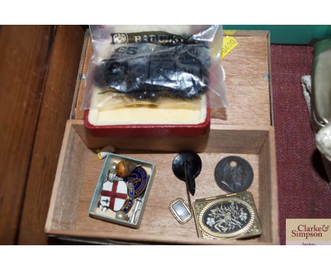 A yellow metal memorial pendant AF; enamel decorated badges and various jewellery