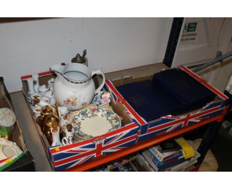 TWO TRAYS OF CERAMICS TO INC ROYAL WORCESTER EVESHAM CHINA