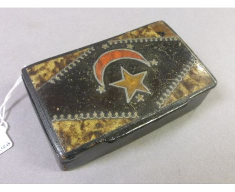 Vintage papier mache snuff box decorated with Islamic crescent moon and stars