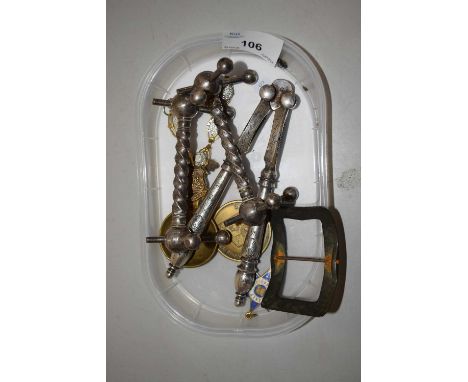 Mixed Lot: Knife rest, nut cracker, etc