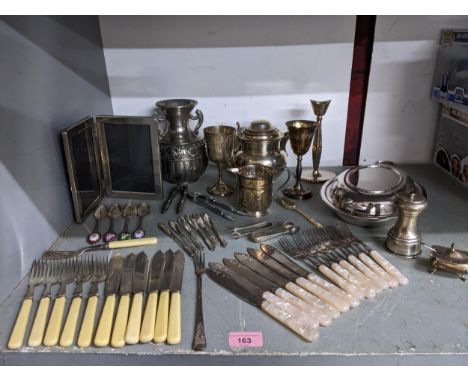 A mixed quantity of silver and silver plate to include a silver pepper grinder London 1904, mustard pot Birmingham 1959, with