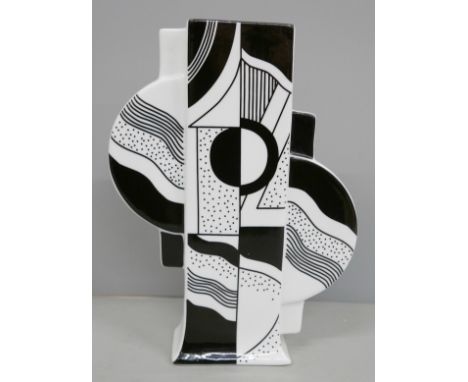A Clarice Cliff style 'Mono' vase, Brian Wood pottery, 20cm