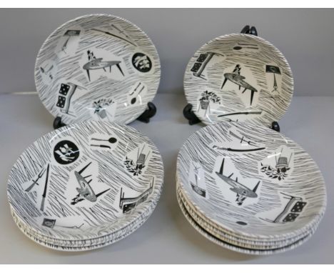 A collection of Ridgway Potteries Homemaker cereal bowls 