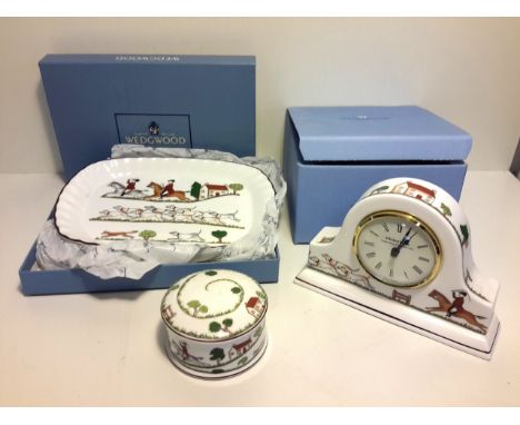 Boxed Wedgwood hunting scene items.