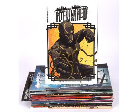 Marvel, DC and Independent Comic books: A group of 200 copper / modern age comic book issues.A collection of 200 American com