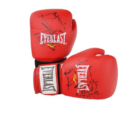 Signed by Kenneth Egan Boxing: A pair of Everlast size 14 Gloves, coloured red, each&nbsp;Signed&nbsp; and inscribed 'Best Wi