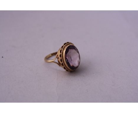 A 9CT AMETHYST DRESS RING, ring size S1/2