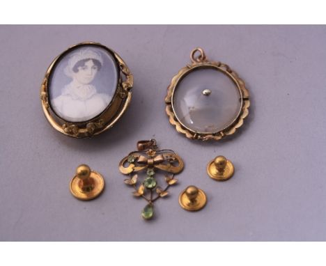 A SMALL COLLECTION OF ITEMS, to include a portrait brooch of a woman in Edwardian dress in profile, a memorial pendant, an op