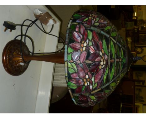 Tiffany style lamp with lead glazed shade