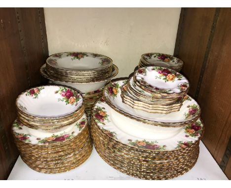 SECTION 21. An 80-piece Royal Albert 'Old Country Roses' pattern part dinner service comprising plates, bowls, side plates an