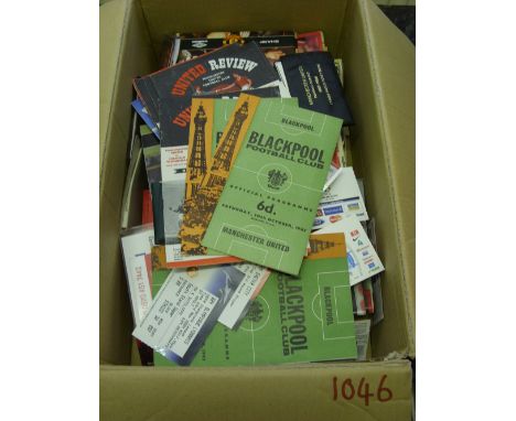 1998/99 Manchester Utd, the famous treble season, a collection of 29 programmes from the season, to include Tottenham at Home