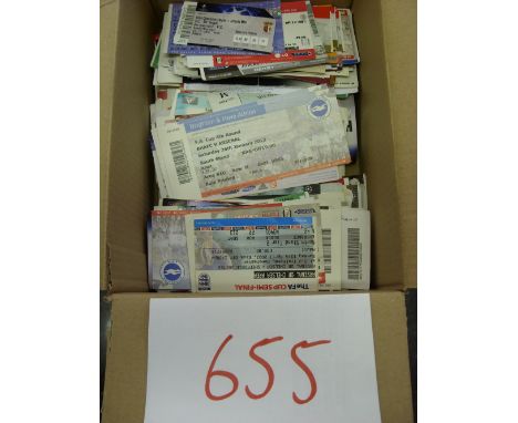 Arsenal, a collection of over 400 match tickets, home & away issues, mainly 1990's to modern, but a few earlier noted, genera