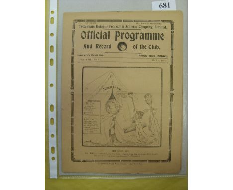 1924/25 Charity Match, Amateurs v Professionals, a programme from the game played at Tottenham on 04/05/1925.