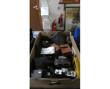 A Tray of Camera Parts and Lenses to Include Minolta, Light Meters, Accessories etc 