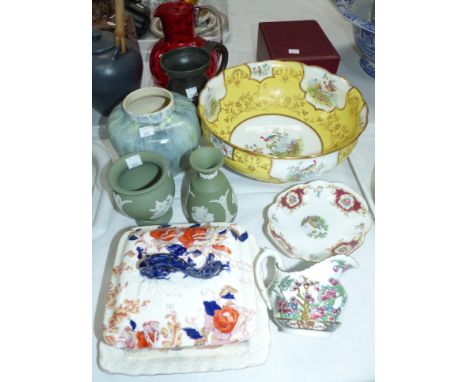 An early 20th century Crescent China fruit bowl decorated in the Worcester manner; a Spode commemorative vase, boxed; a Japan