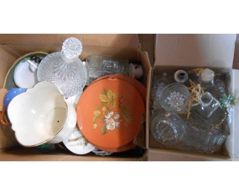 A box containing a quantity of ceramic, glass and collectable items