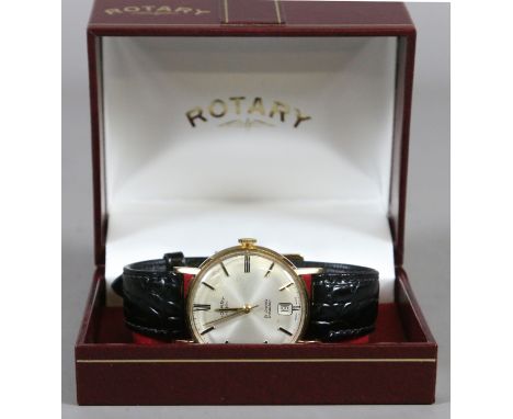 A gents vintage boxed 9ct gold Rotary manual wristwatch with champagne dial, Roman and baton markers and date display. Condit