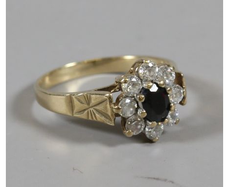 A ladies 9 carat gold dress ring, size M.