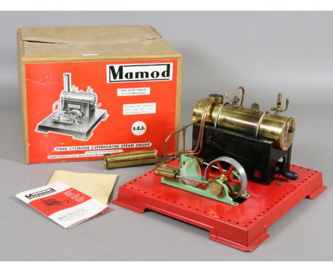 A boxed Mamod steam engine working model.