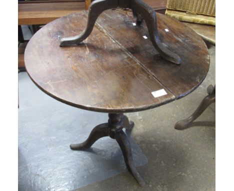 19th Century oak tilt top tripod table.(B.P. 24% incl. VAT)