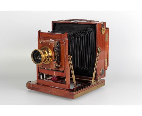 A Thornton Pickard Imperial Triple Extension Mahogany Field Camera, 6½x4¾, with Thornton Pickard-Beck Symmetrical f/8 brass l