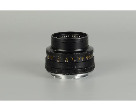 A Leitz Summicron-R f/2 50mm Lens, black, serial no. 2589936, body, G, elements, G, some light internal haze and light marks 