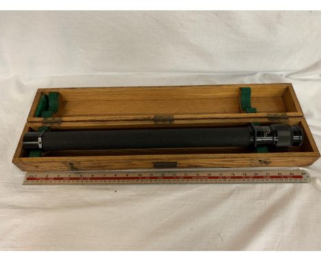 A WW2  1942 CASED US NAVY BU SHIPS TELESCOPE 