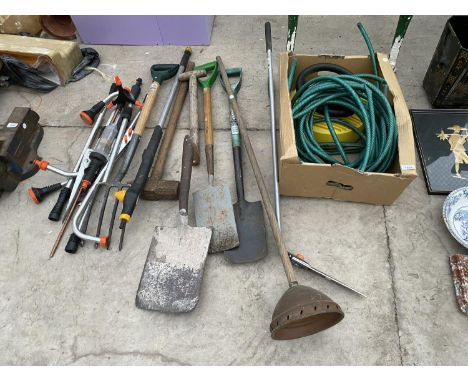VARIOUS GARDEN TOOLS - SPRINKLERS, SPADES ETC 