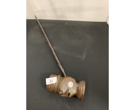 A CARVED WOODEN PIPE 