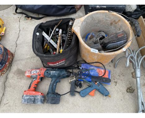 TWO DRILLS, A GLUE GUN AND VARIOUS TOOLS 