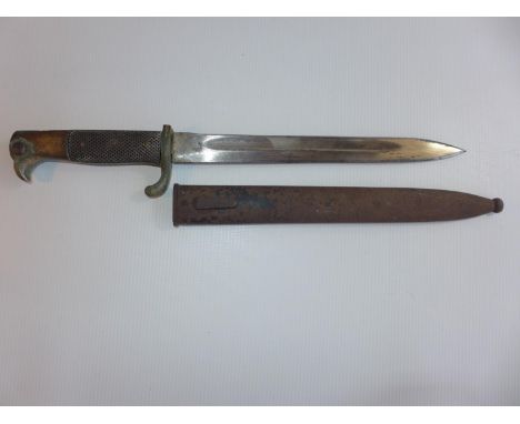 A GERMAN K98 BAYONET AND SCABBARD, 25cm BLADE A/F 