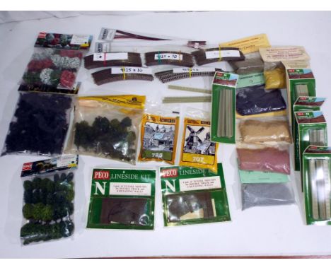 Model Railways - Peco, Fleischmann and other - a good mixed lot of N gauge track by Fleischmann and N gauge scenic material b