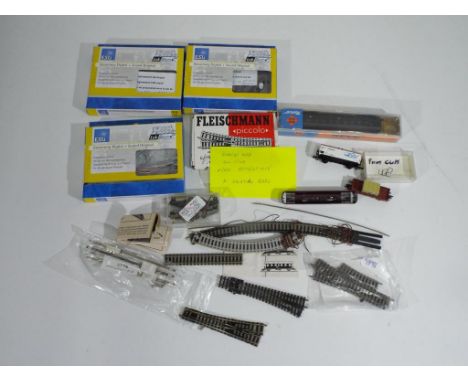 Model Railways - Fleischmann, Roco, LokSound - a good mixed lot of N gauge spare parts, accessories, track and rolling stock,