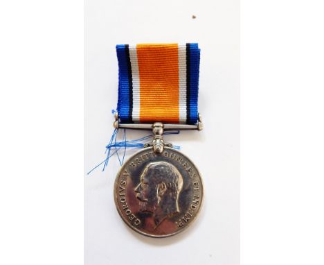 WWI War medal named to '20686 PTE A SCOTT GLOUC R', oak framed photograph of a soldier from the Gloucestershire Regiment, oak